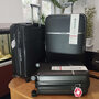 Средний чемодан Swissbrand Malden на 70/80 л весом 3,4 кг из полипропилена Черный