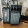 Большой чемодан Swissbrand Riga 2.0 на 106 л весом 4,3 кг из пластика Черный